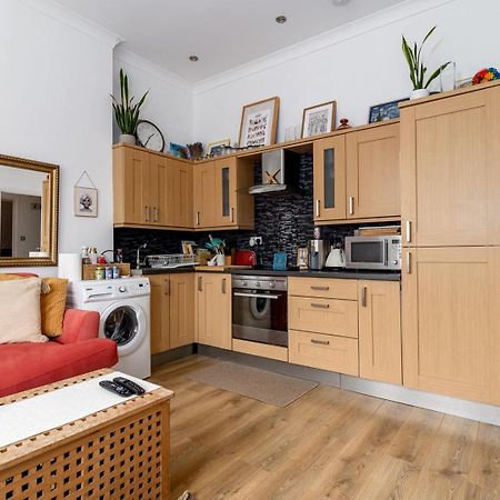 Guestready - Charming Retreat In West Green Λονδίνο Δωμάτιο φωτογραφία