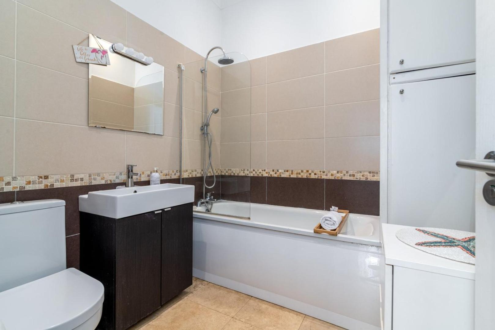 Guestready - Charming Retreat In West Green Λονδίνο Δωμάτιο φωτογραφία